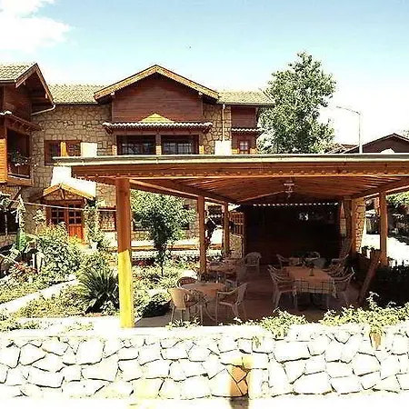 Oenemli Apartment Side