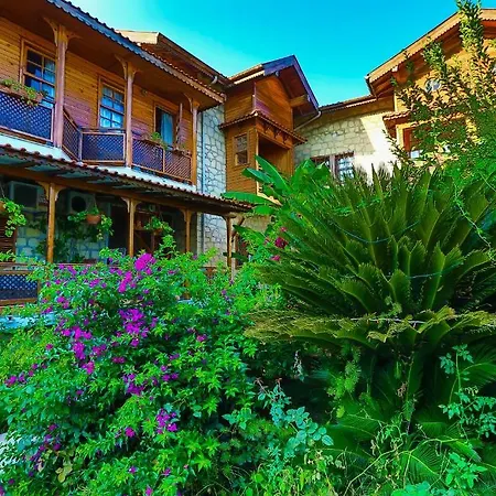 Oenemli Apartment Side